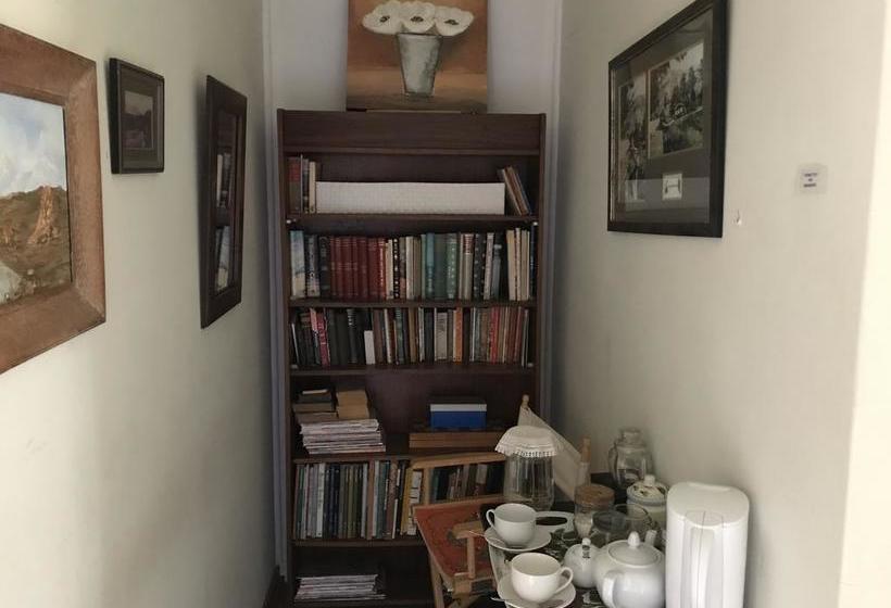 Rosewood Corner B&b 14