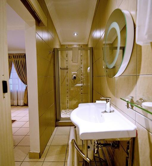 Hotel The Cycad Lodge & Chalets 4