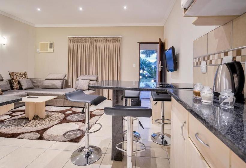 Hotel The Cycad Lodge & Chalets 8