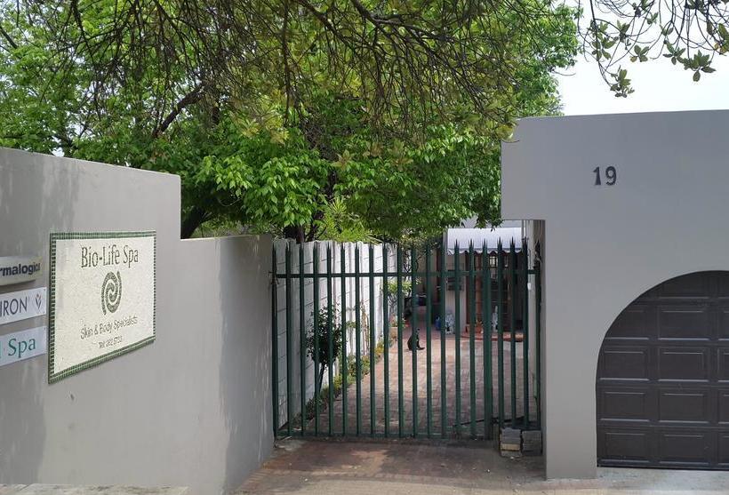 Bed and Breakfast Biopointment Guest Cottage 1