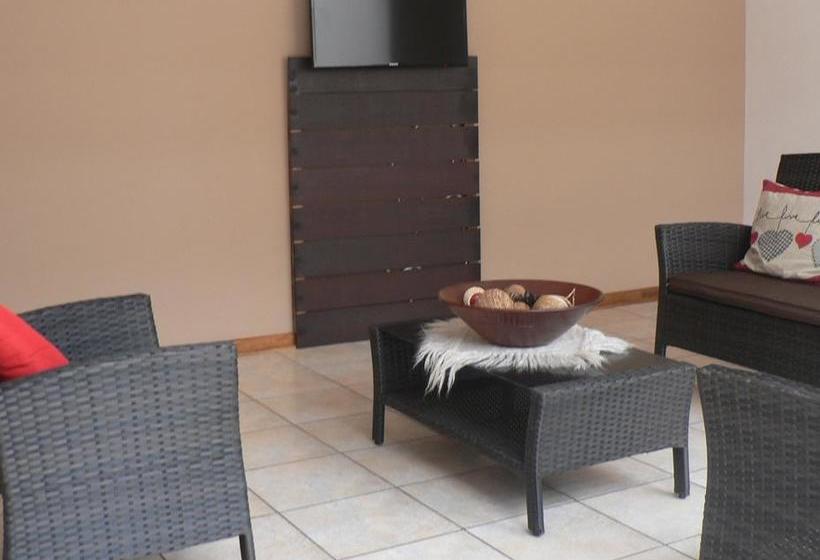 Bed and Breakfast Just B Guesthouse 6