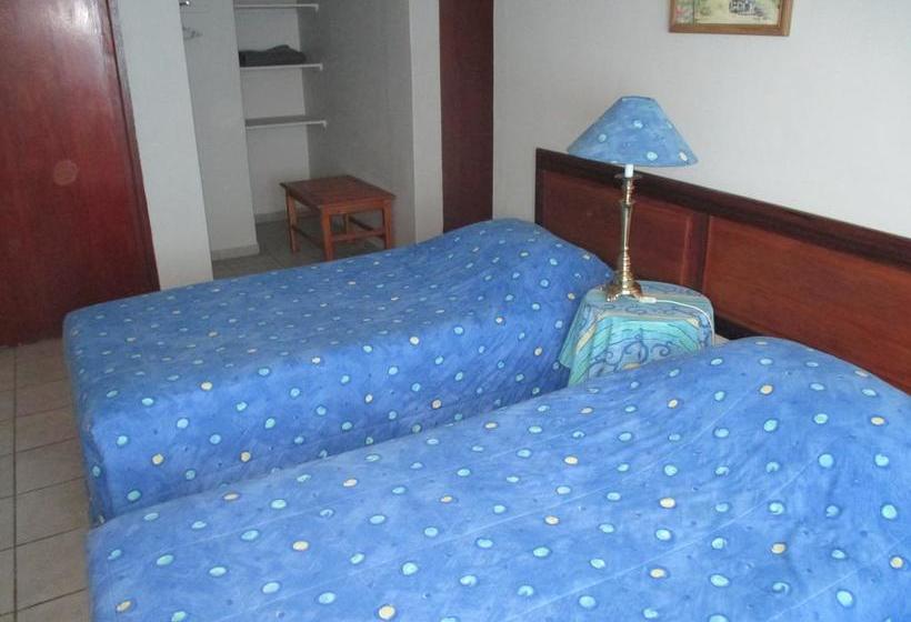 Hotel Baron S Palace 12