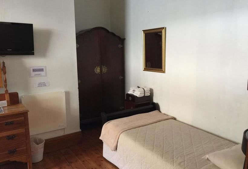 Bed and Breakfast Central Hotel Guest House 16