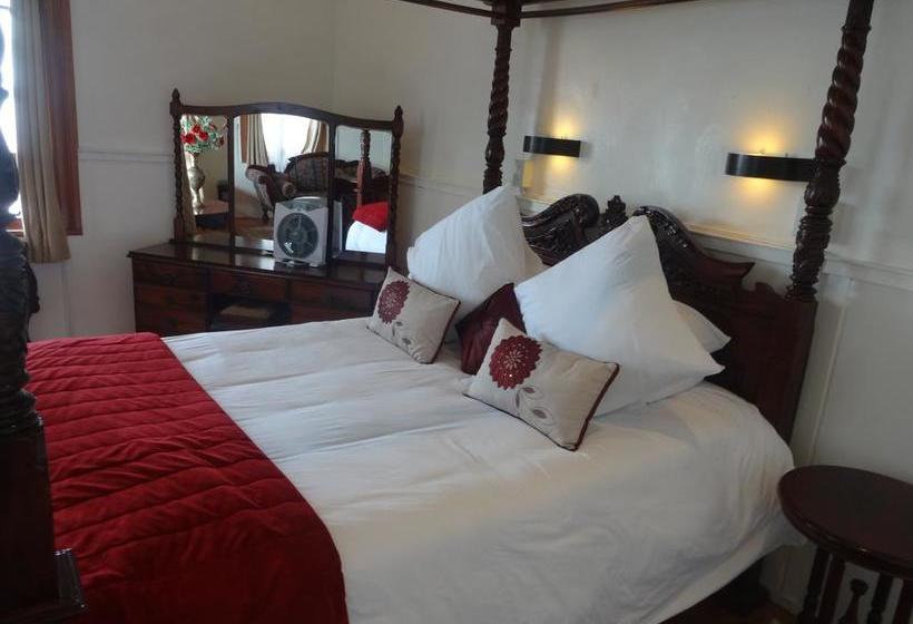 Bed and Breakfast Central Hotel Guest House 17