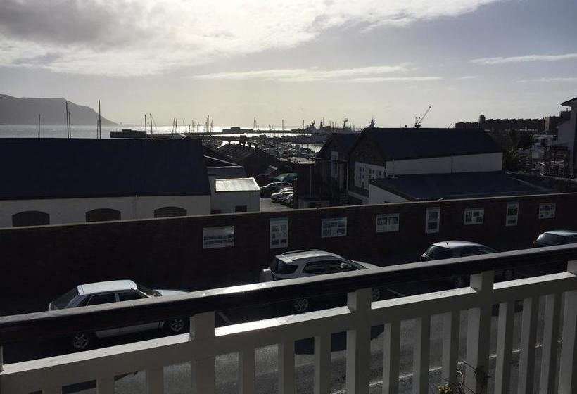 Bed and Breakfast Central Hotel Guest House 19