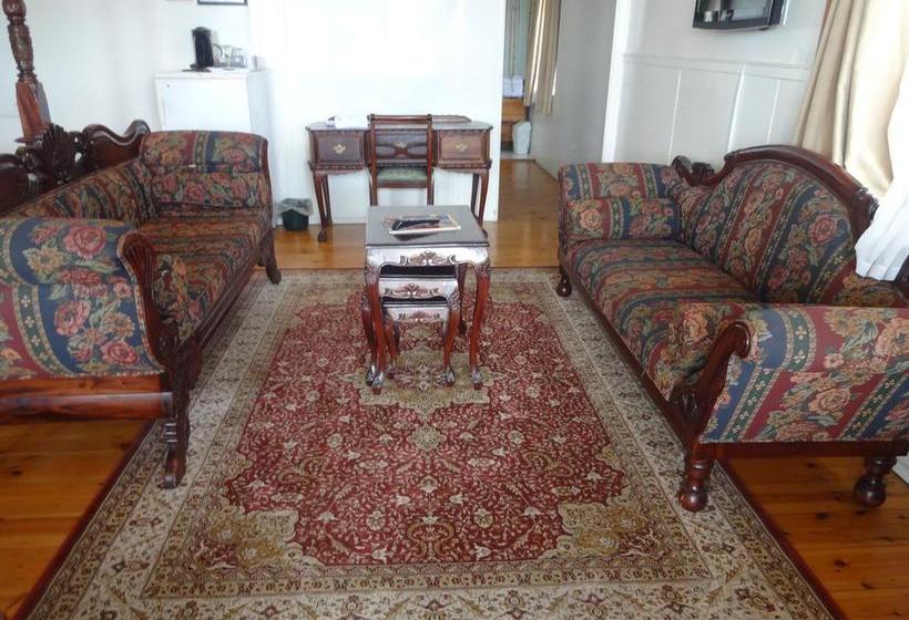 Bed and Breakfast Central Hotel Guest House 20