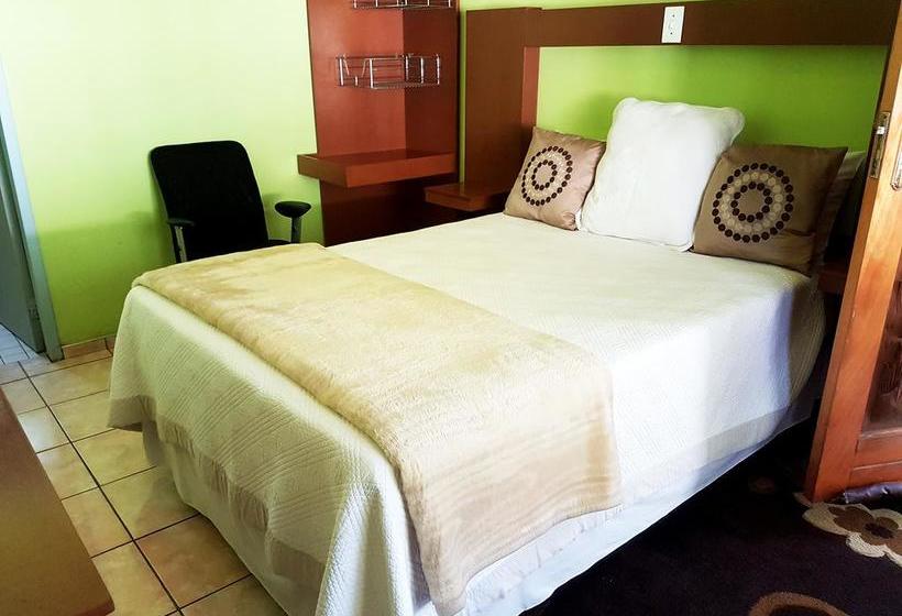 Bed and Breakfast Nyati Lodges 13