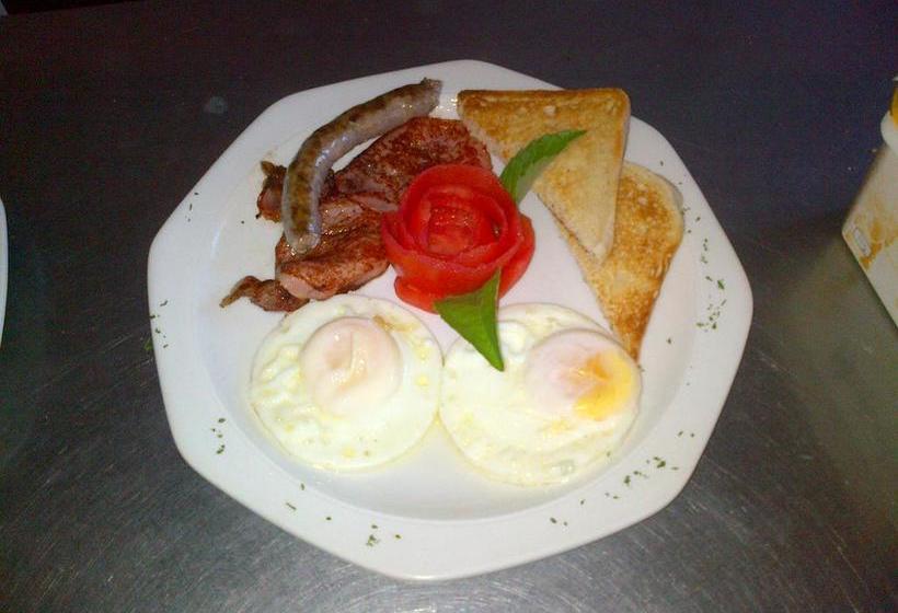 Bed and Breakfast Laings Lodge 1