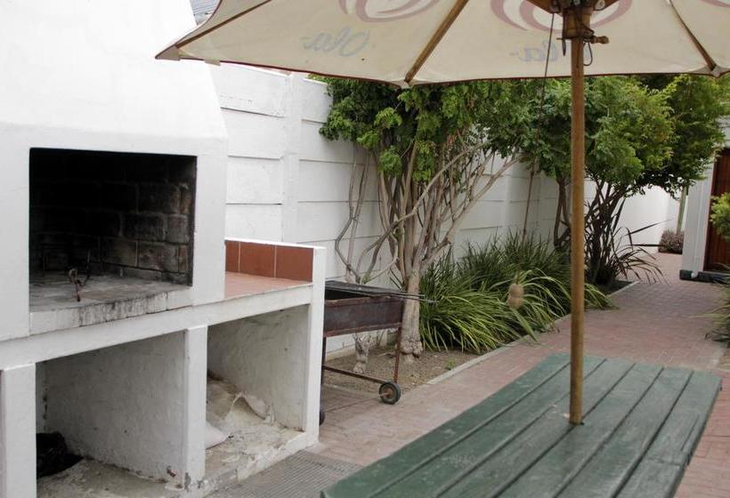 Bed and Breakfast Laings Lodge 11