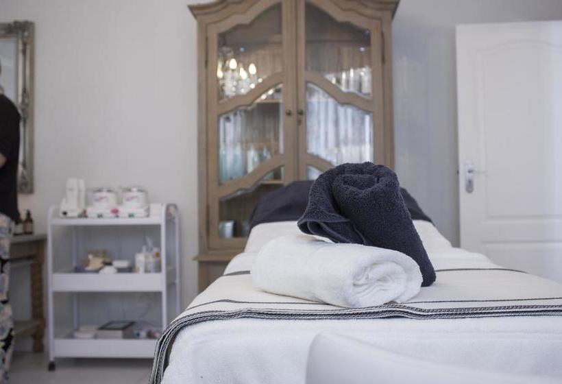 Bed and Breakfast La Riviera Guesthouse 18