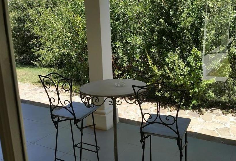 Bed and Breakfast La Riviera Guesthouse 5