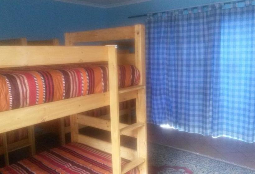 Auberge Hôtelière The Birches Backpacker Lodge 11