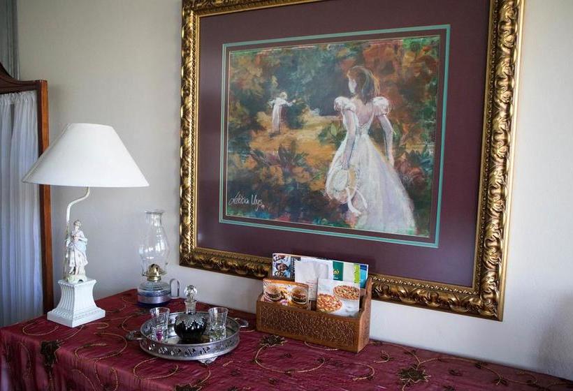 Bed and Breakfast On The Summit Lodge