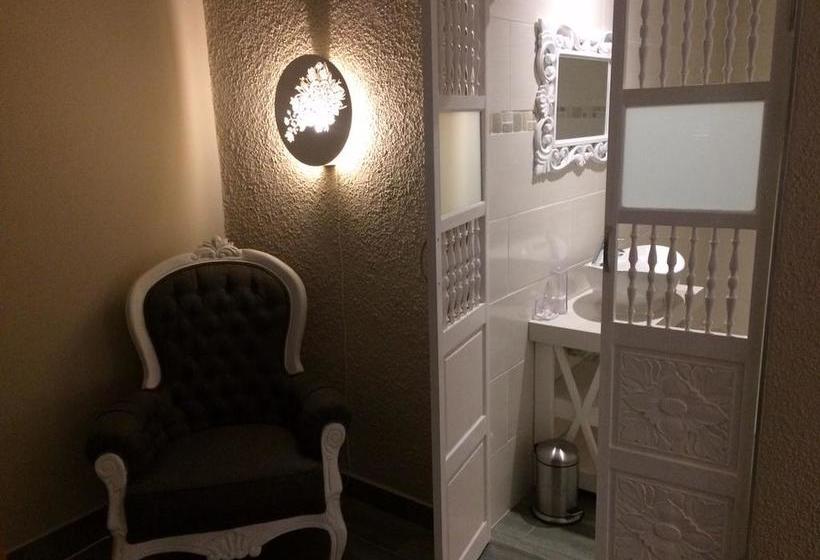 Bed and Breakfast On The Summit Lodge 9