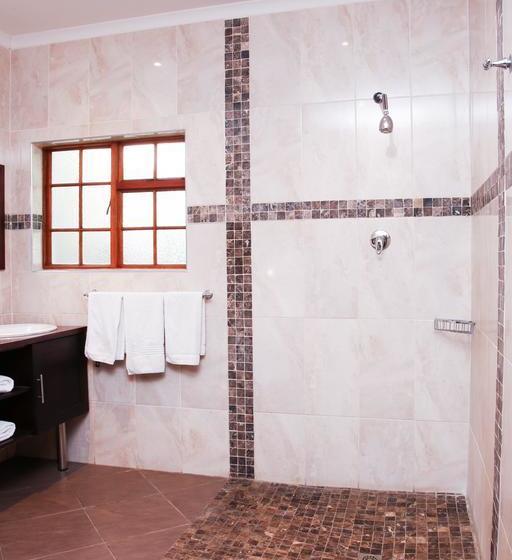 Bed and Breakfast Queen Manor Boutique Guest House 1