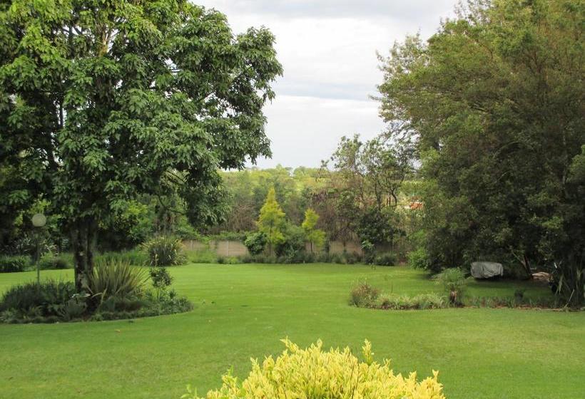 Bed and Breakfast Meander In 17