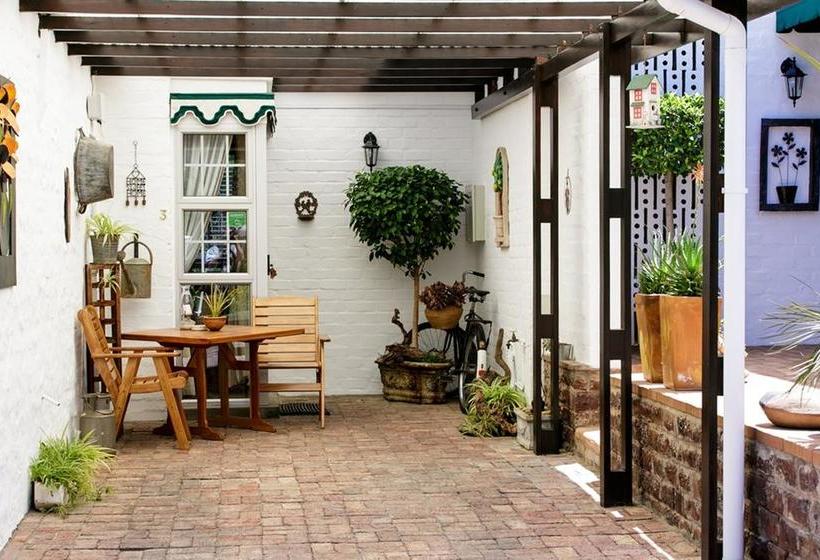 Bed and Breakfast Le Roux S Guest House 17