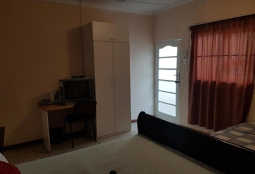 Bed and Breakfast Stone Crescent 2