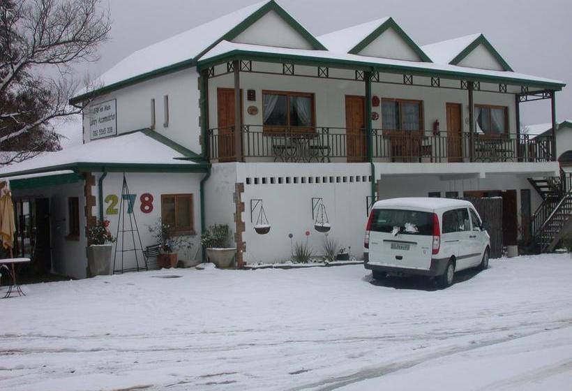 Bed and Breakfast 278 On Main 8