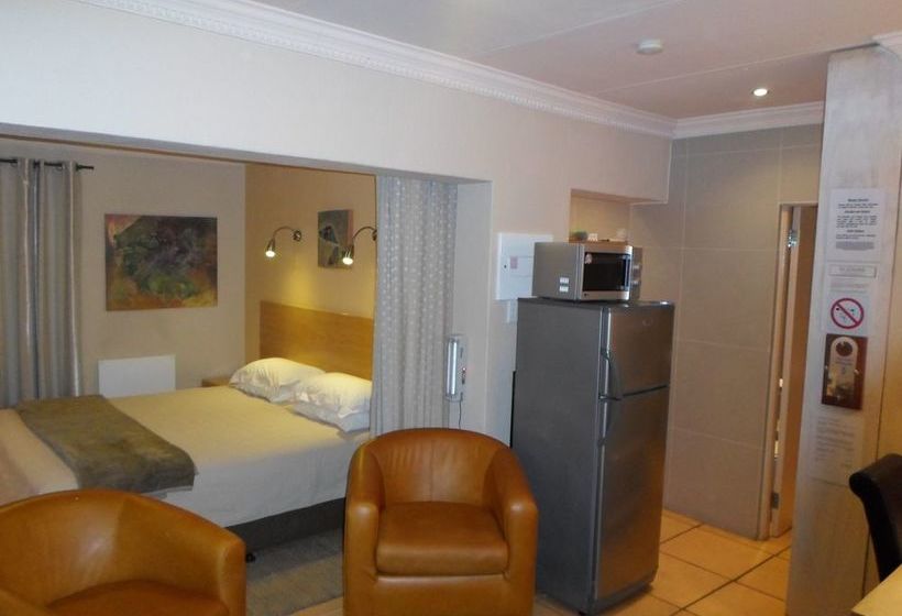 Bed And Breakfast In Waterkloof 15