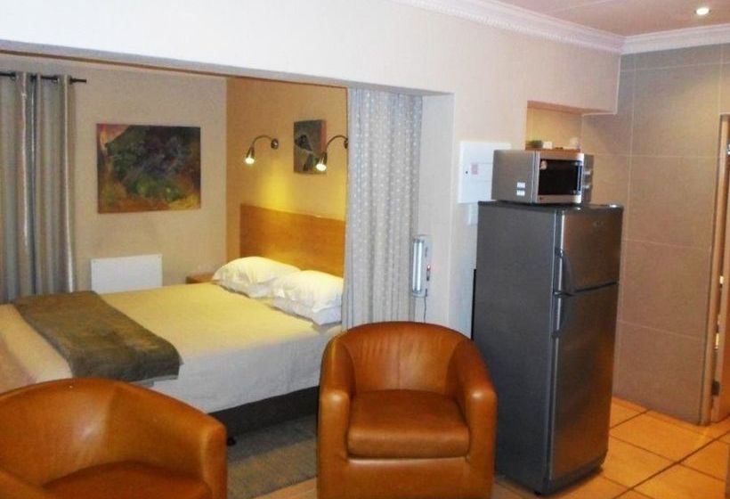 Bed And Breakfast In Waterkloof 6