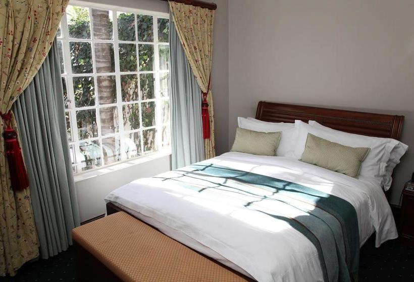 Hotel The Village Ridge Boutique 10