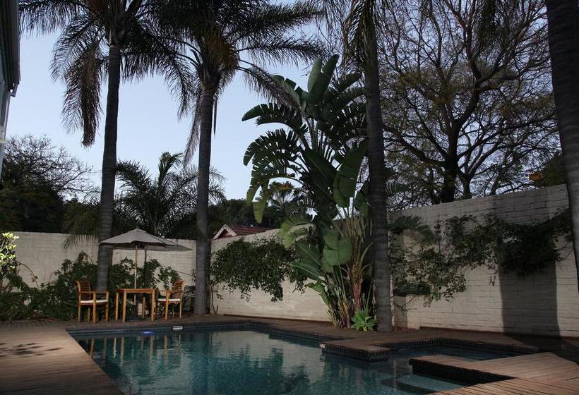 Hotel The Village Ridge Boutique 2