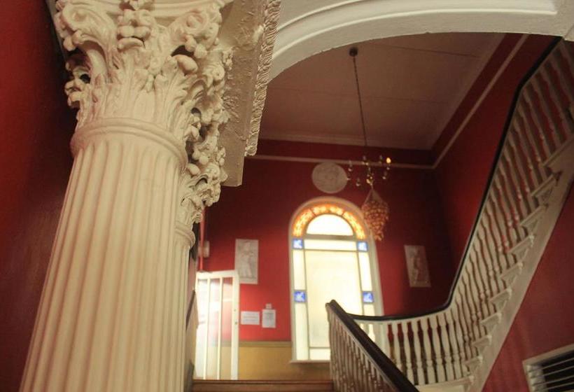 Hostel Big Blue Backpackers 7