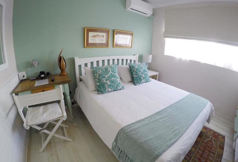 Bed and Breakfast Dolphin Inn Guesthouse 9