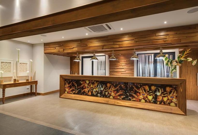 Hotel Protea By Marriott Rustenburg Hunters Rest 10