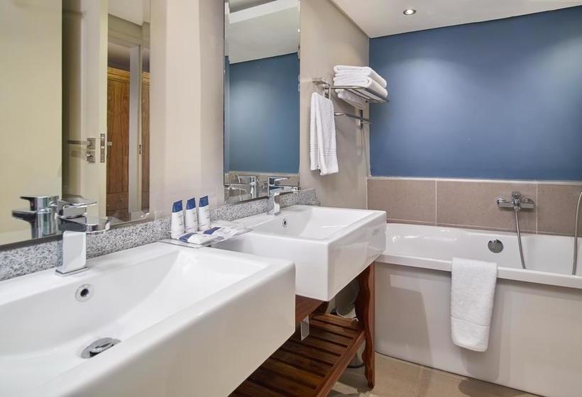 Hotel Protea By Marriott Rustenburg Hunters Rest 9