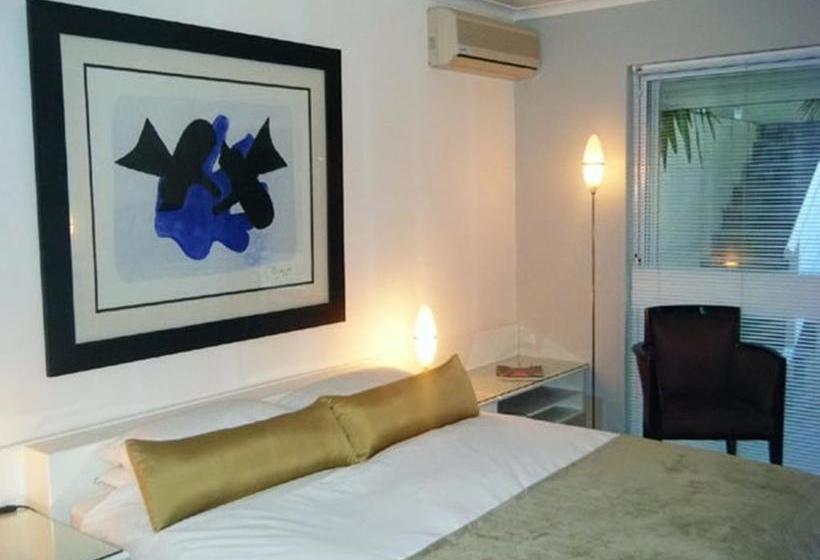 Bed & Breakfast Maison Fontainbleau 10