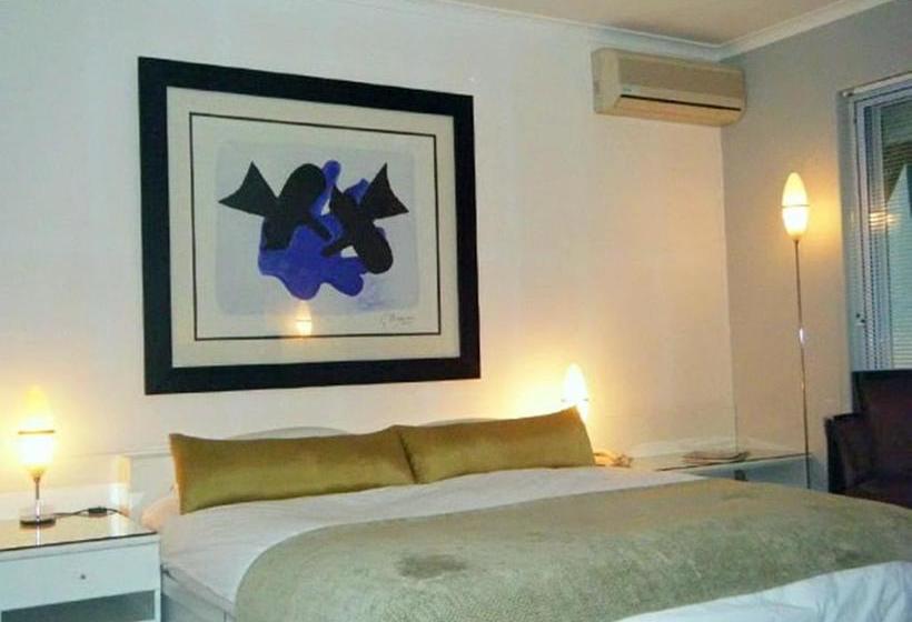 Bed & Breakfast Maison Fontainbleau 11