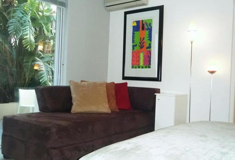 Bed & Breakfast Maison Fontainbleau 13