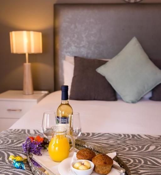 Bed and Breakfast 17 On 5th Avenue Walmer Guesthouse