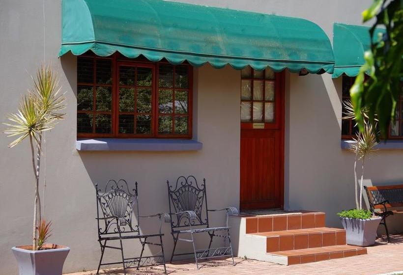 Bed and Breakfast 17 On 5th Avenue Walmer Guesthouse 13
