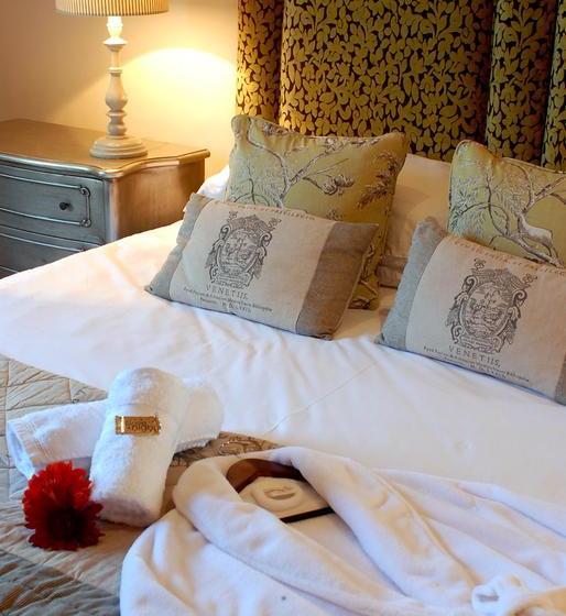 Hotel Shaloha Guesthouse On Supertubes 12