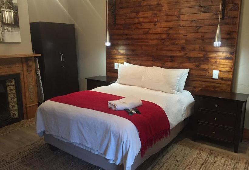 Tranquil House Bed & Breakfast 11