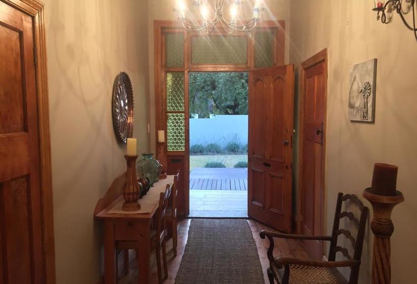 Tranquil House Bed & Breakfast 13