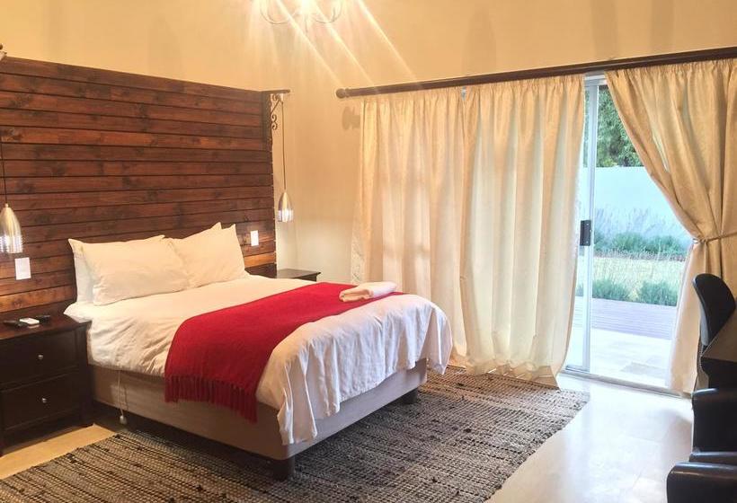 Tranquil House Bed & Breakfast 15