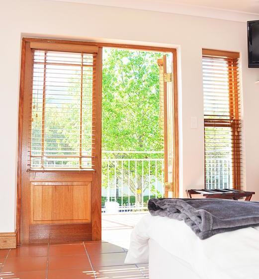 Bed and Breakfast Penelope S Guesthouse 16