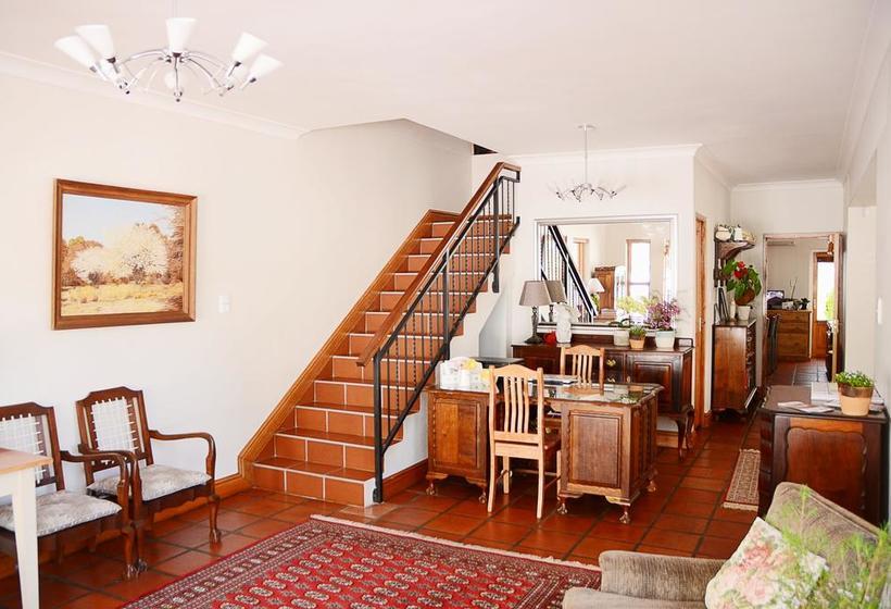 Bed and Breakfast Penelope S Guesthouse 18