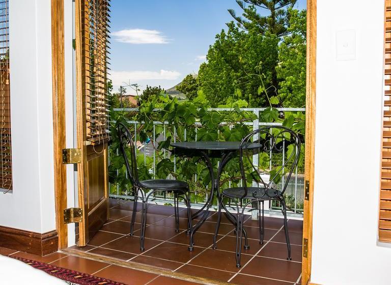 Bed and Breakfast Penelope S Guesthouse 2