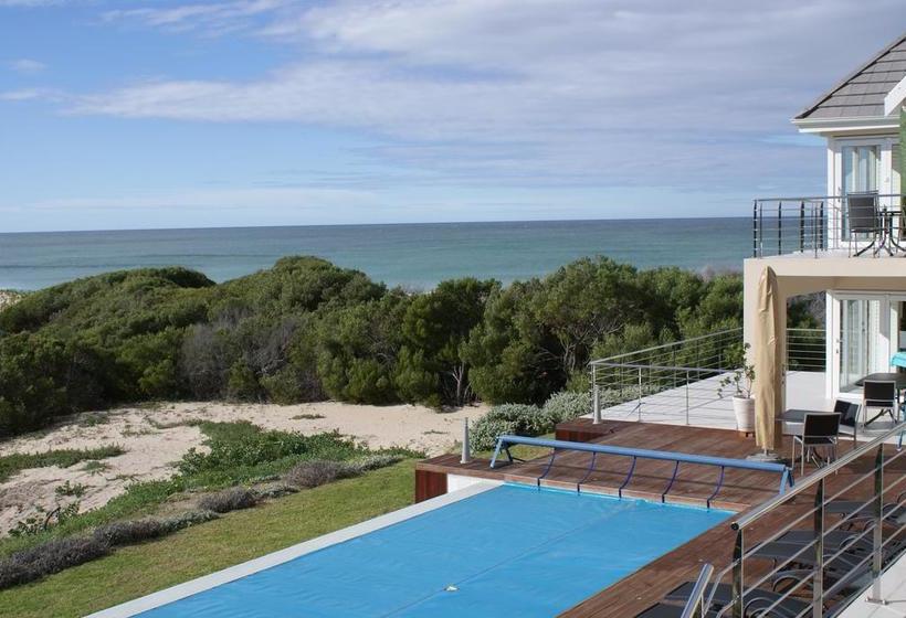 Bed and Breakfast Moya Manzi Beach House 11