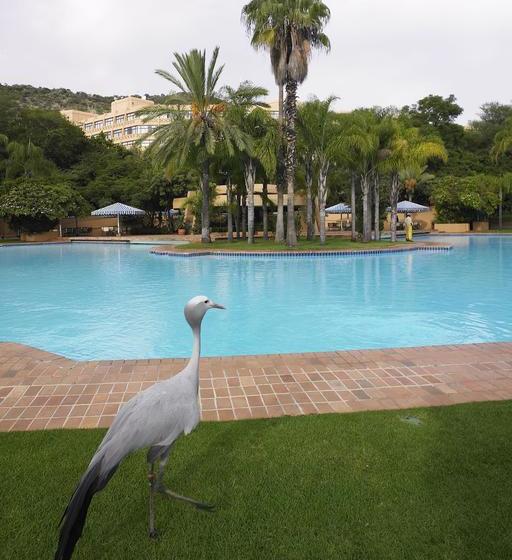 Resort Soho & Casino At Sun City 17