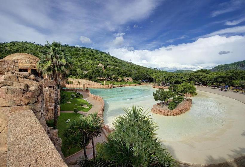 Resort Soho & Casino At Sun City 9