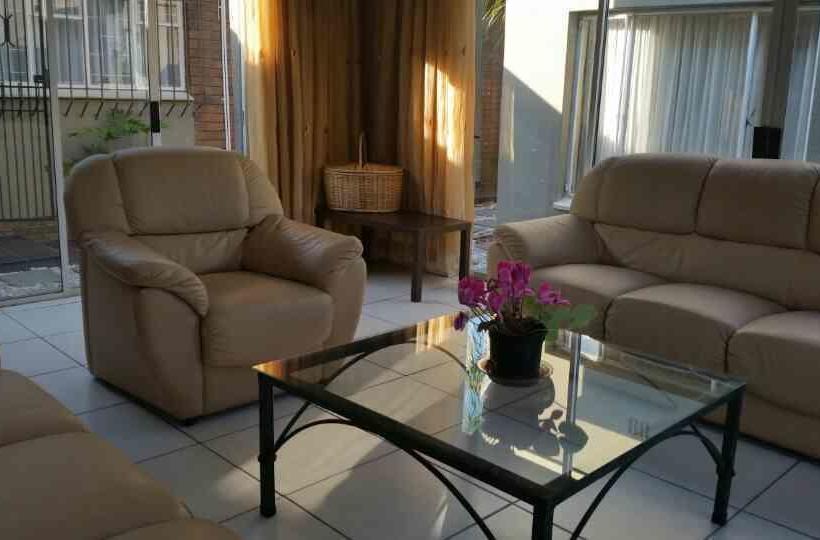 Bed and Breakfast Rolls Royce Guest House 4