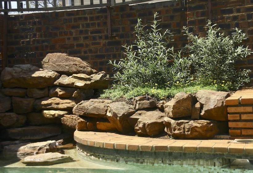 Hostel Melville Manor Guest House 11