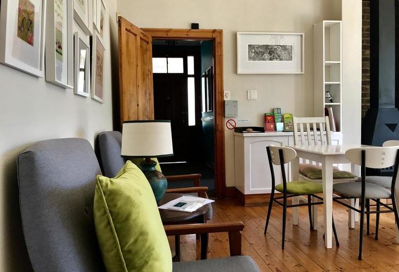 Hostel Melville Manor Guest House 2