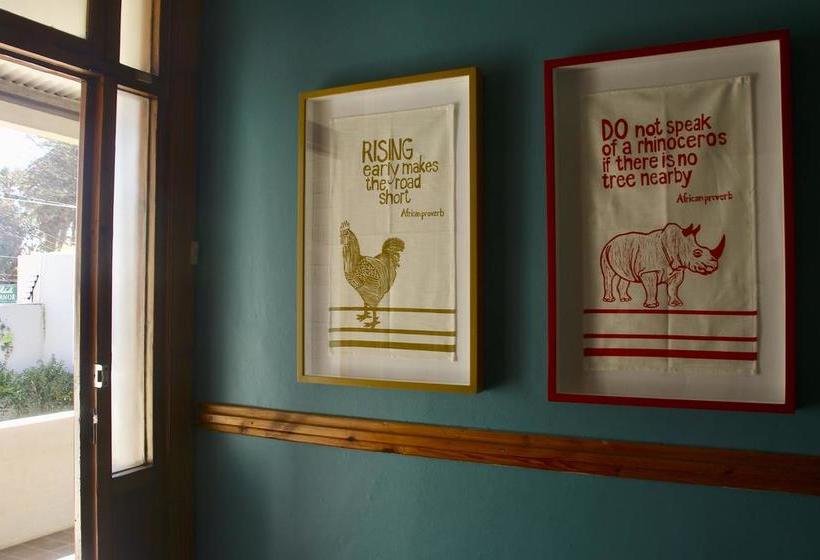 Hostel Melville Manor Guest House 9